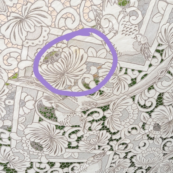 Maderia Tablecloth Birds Peacocks Cutwork - Picture 12 of 16